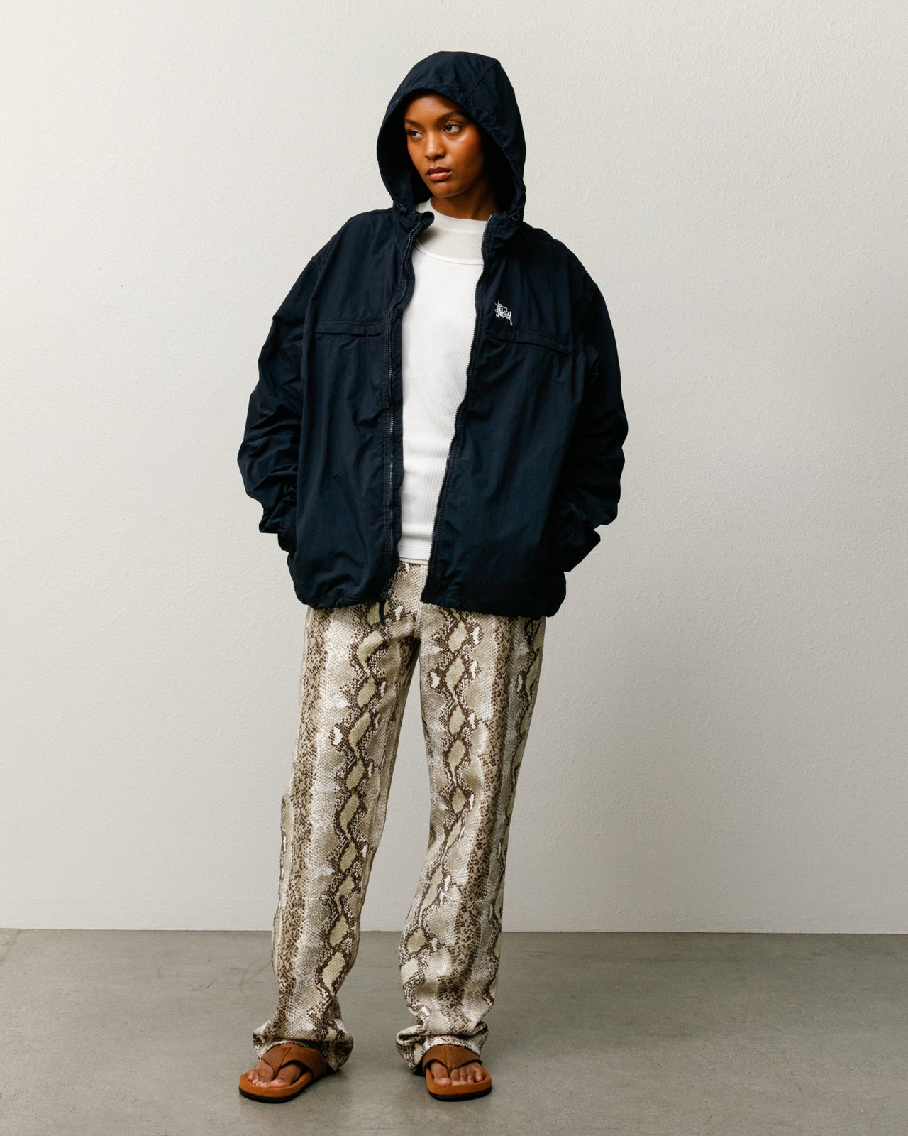 LIGHTWEIGHT HOODED JACKET - Image 3