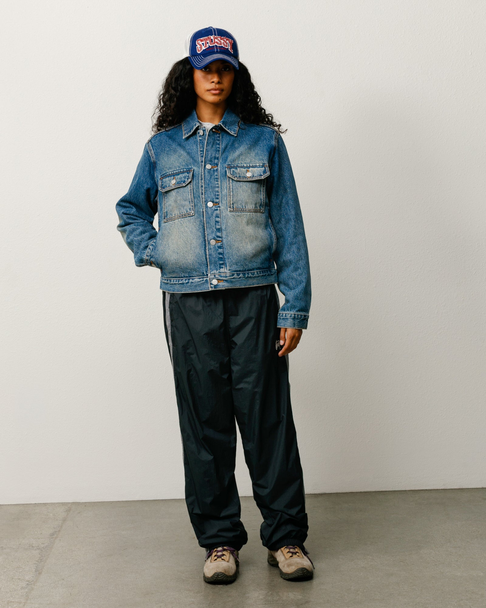 DENIM TRUCKER JACKET - Image 2